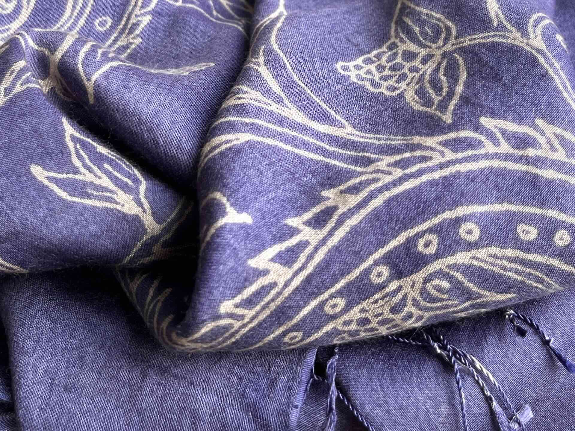 #color_vintage-blue / taupe