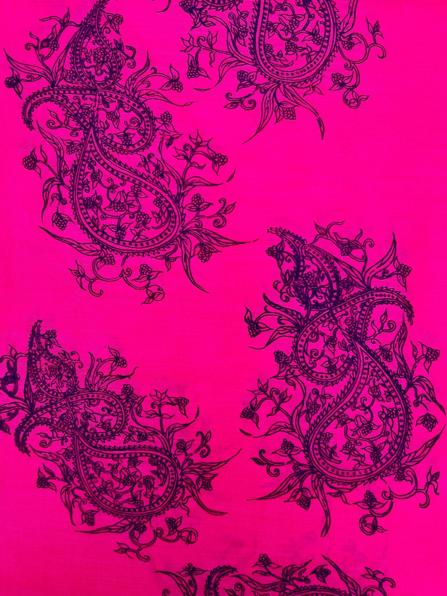 #color_indian-pink / black